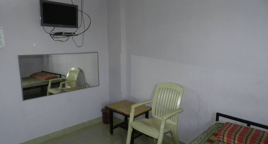 Hotel Amruteshwar, Pune 3